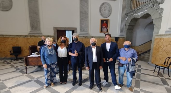 L’ultimo miracolo di Angela arriva in Vaticano